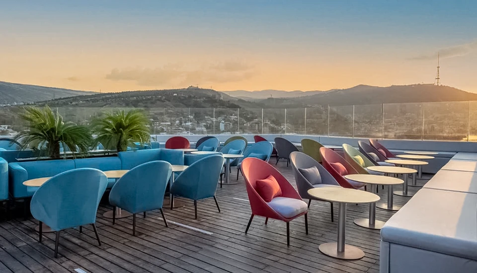 هتل گلدن تولیپ دیزاین تفلیس